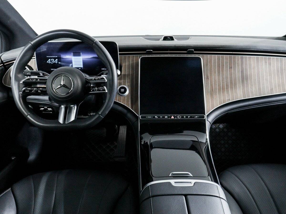 Mercedes-Benz EQE 2022 года с пробегом. Фото: #11
