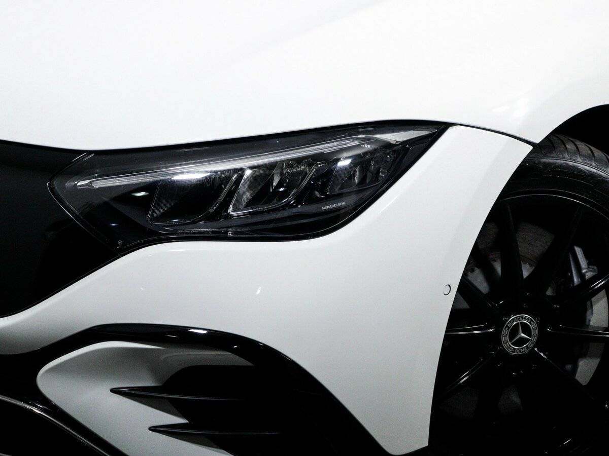 Mercedes-Benz EQE 2022 года с пробегом. Фото: #15