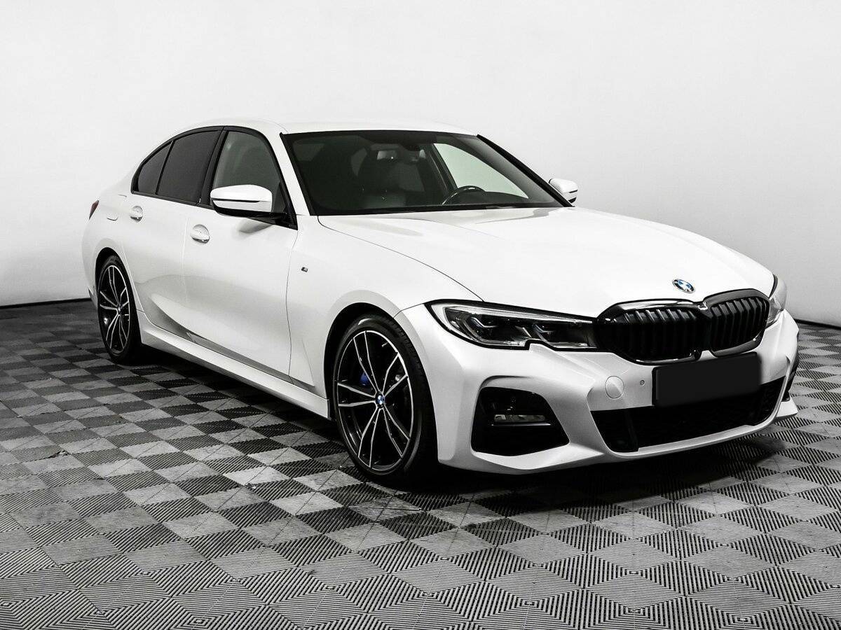 BMW 3 серии 2019 года с пробегом. Фото: #2