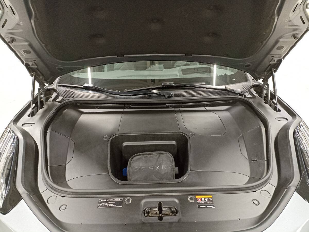 Zeekr 001 2023 года с пробегом. Фото: #8