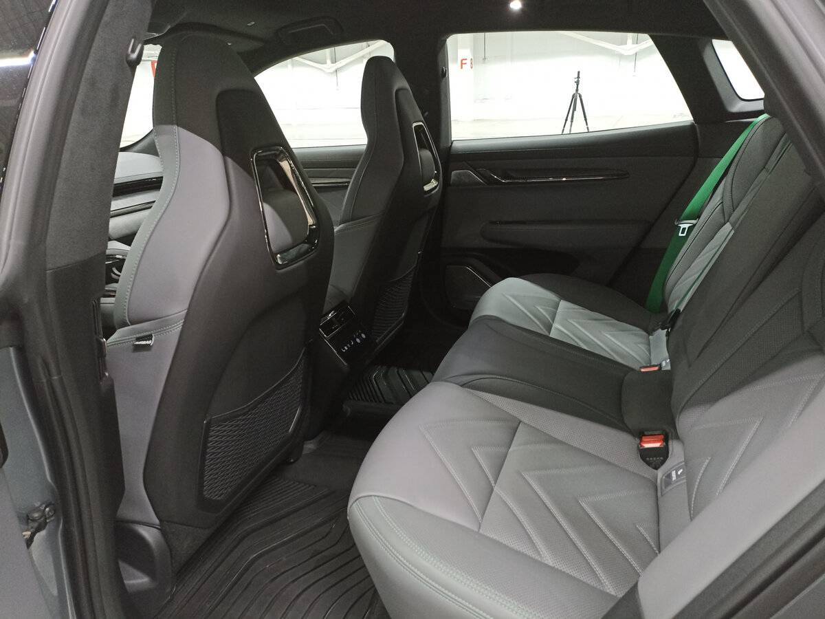 Zeekr 001 2023 года с пробегом. Фото: #11