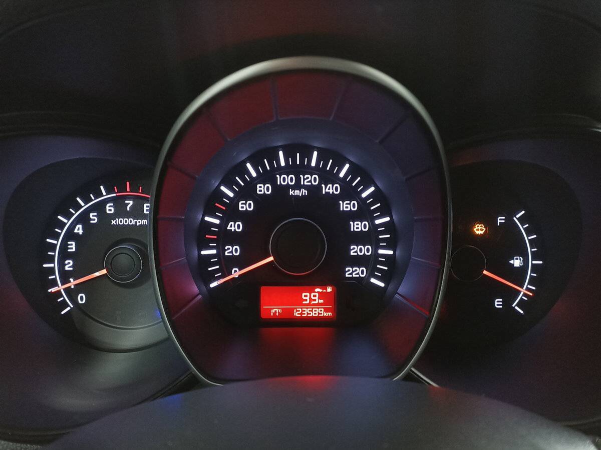 Б/У Киа Рио 2016 года. Фото: #11