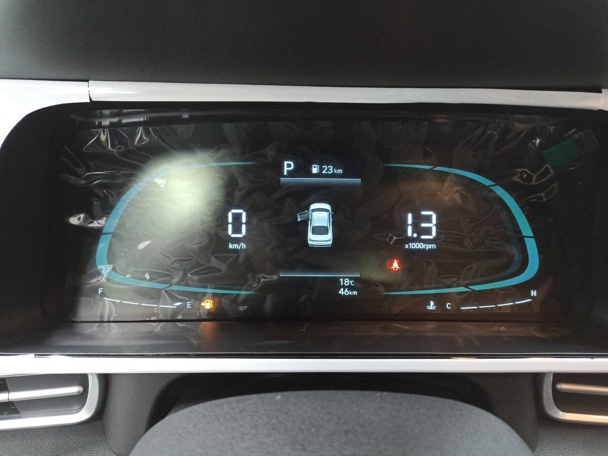 Hyundai Elantra 2023 года с пробегом. Фото: #12