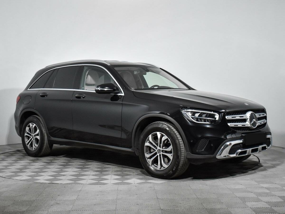 Mercedes-Benz GLC 2021 года с пробегом. Фото: #2