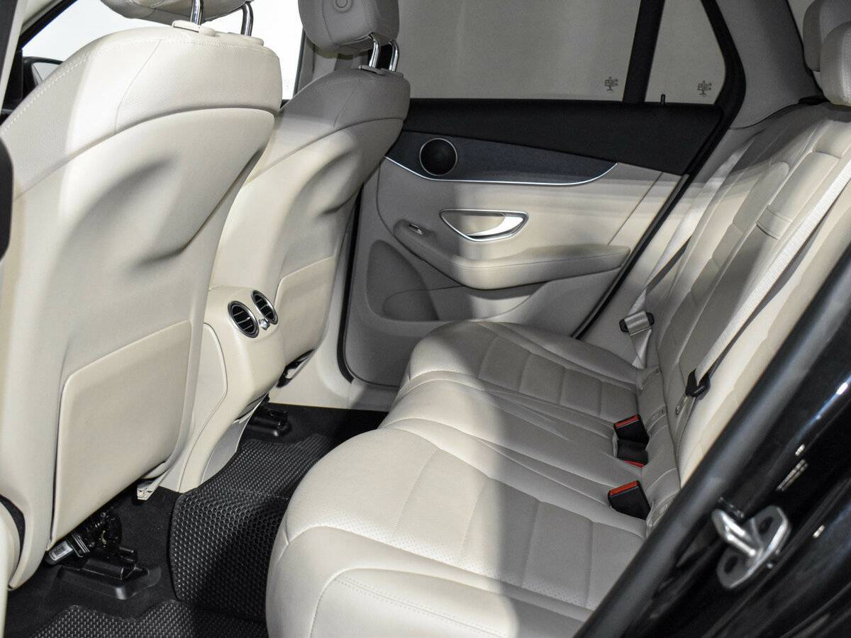 Mercedes-Benz GLC 2021 года с пробегом. Фото: #11