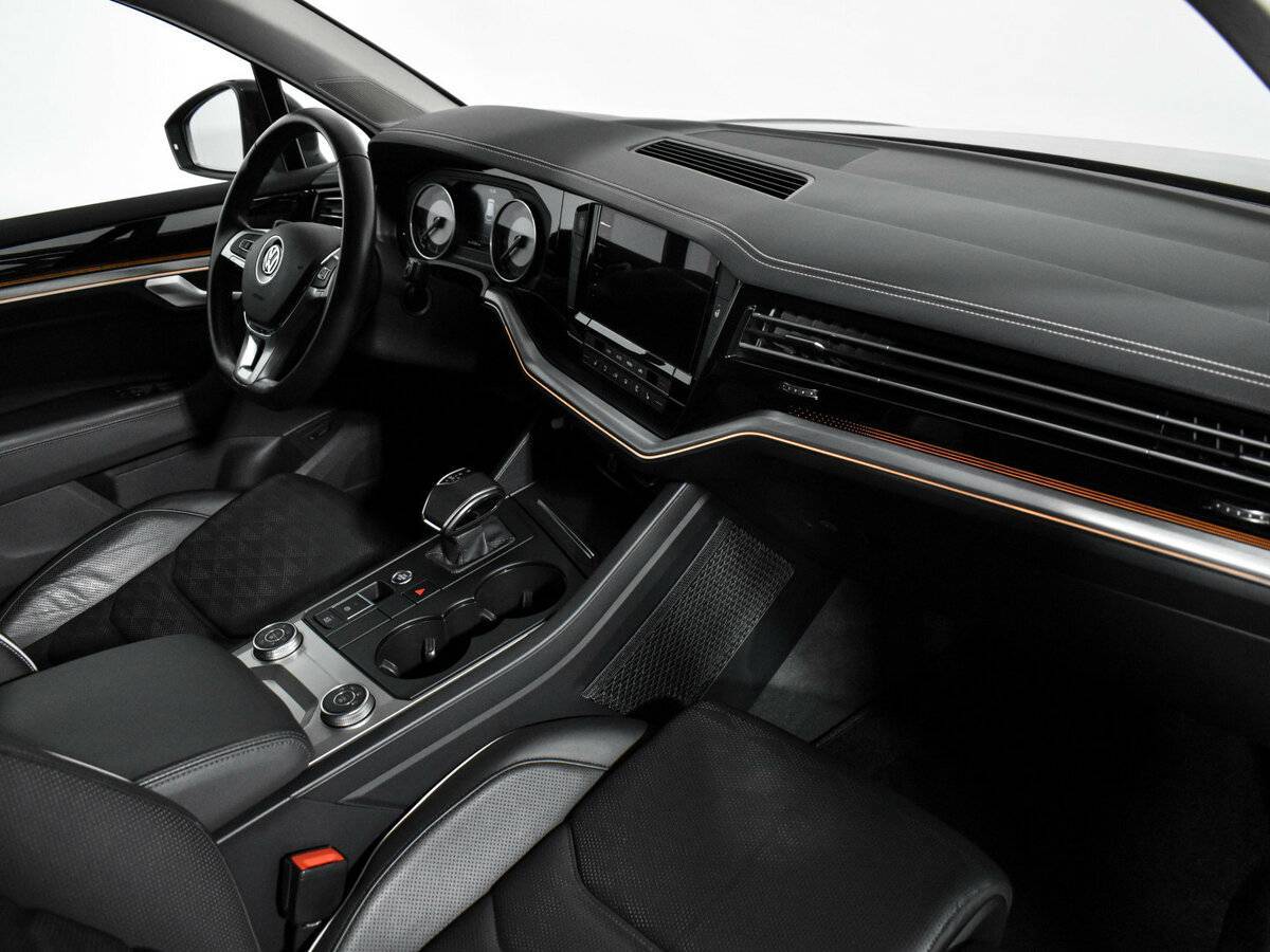 Volkswagen Touareg 2019 года с пробегом. Фото: #10