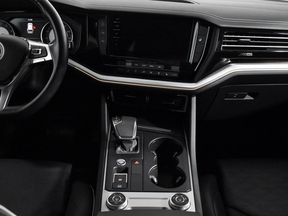 Volkswagen Touareg 2019 года с пробегом. Фото: #13