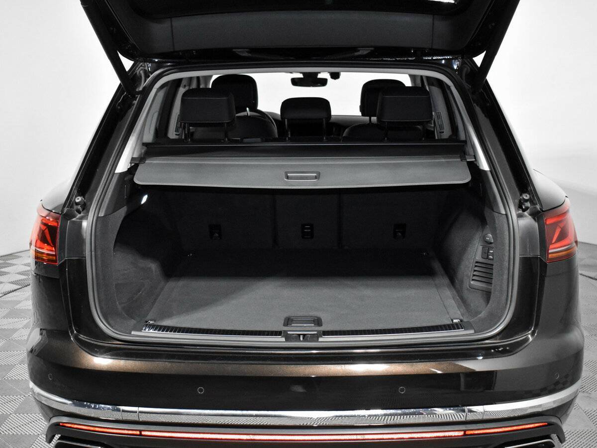 Volkswagen Touareg 2019 года с пробегом. Фото: #21