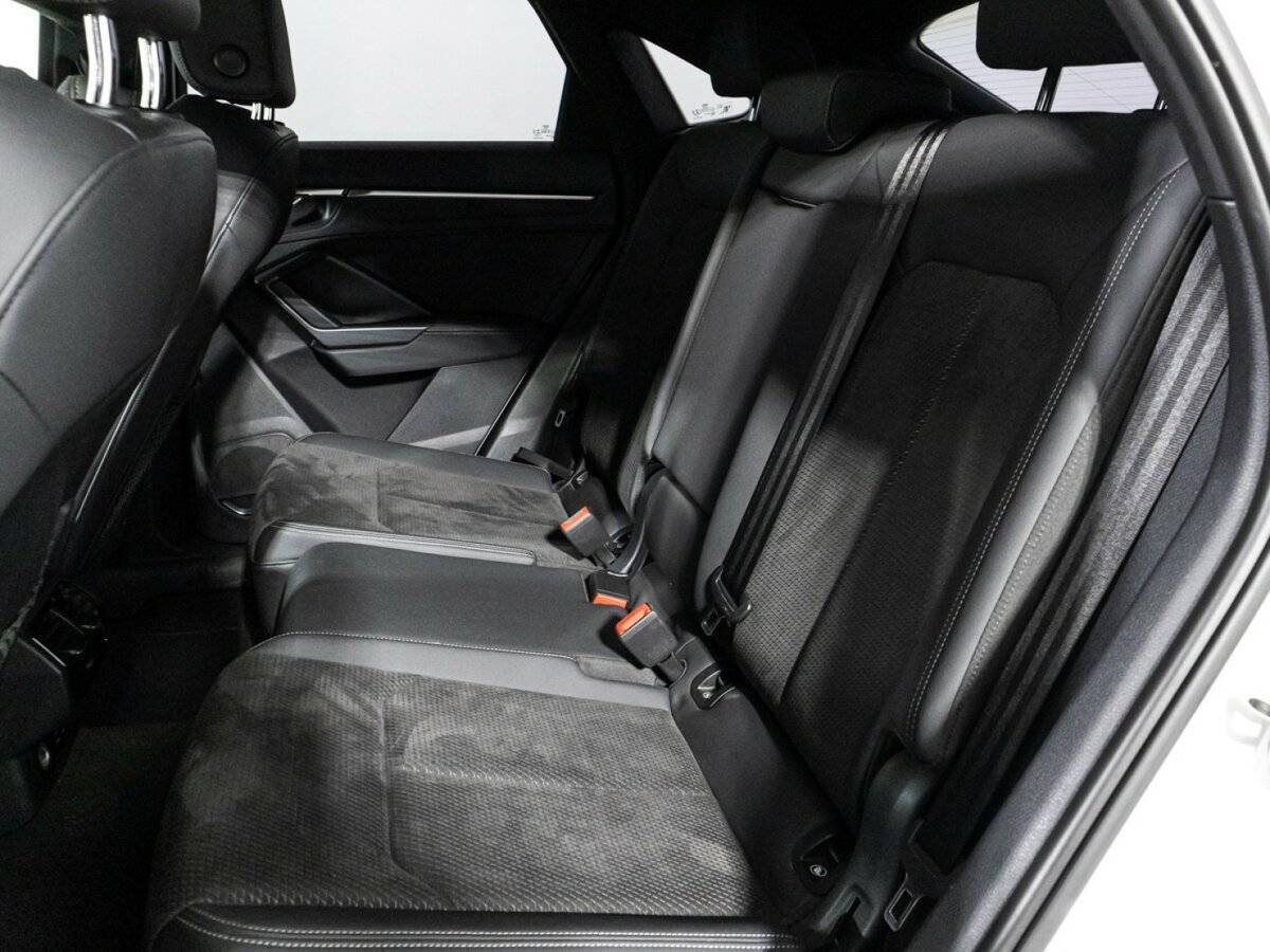 Audi Q3 Sportback 2020 года с пробегом. Фото: #9