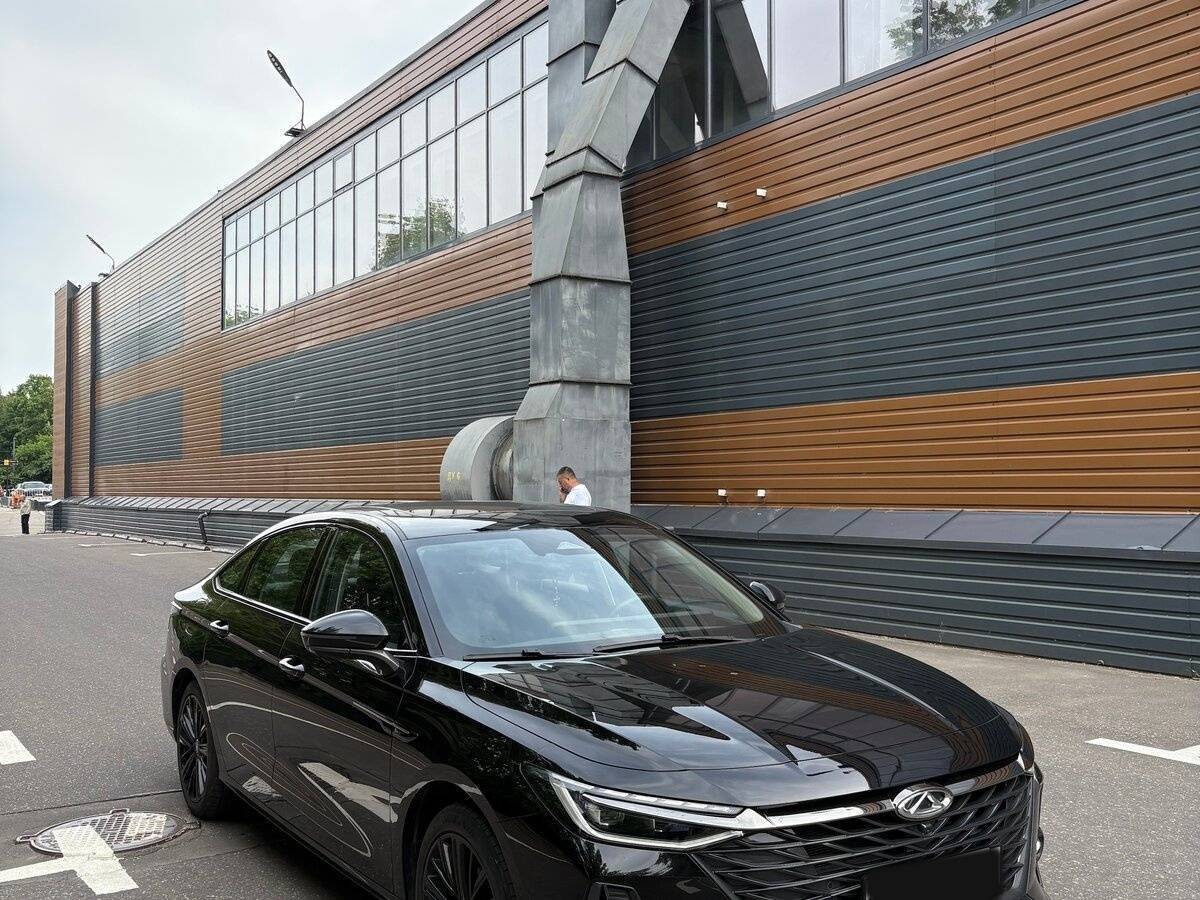 Chery Arrizo 8 2024 года с пробегом. Фото: #5