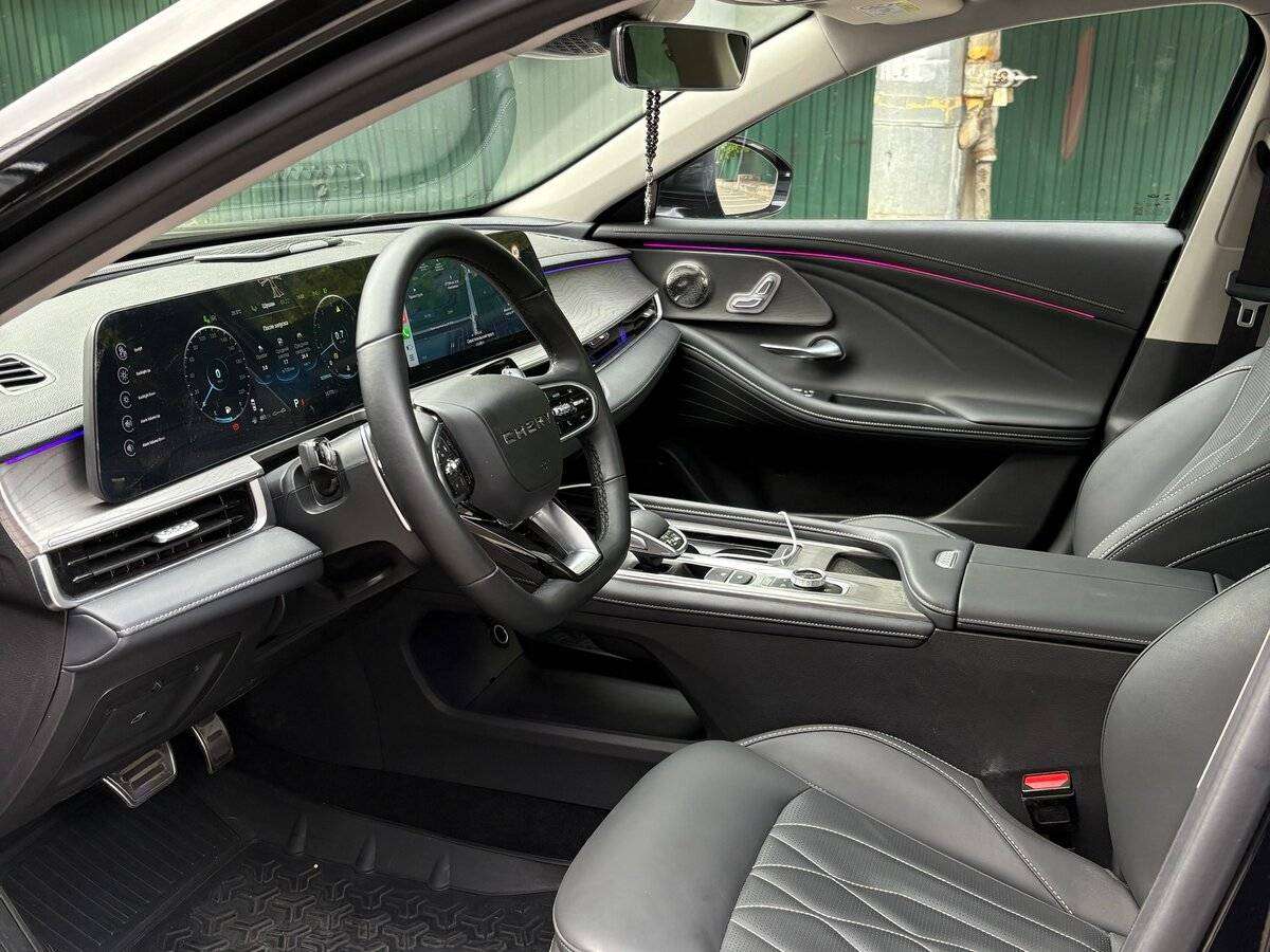 Chery Arrizo 8 2024 года с пробегом. Фото: #7