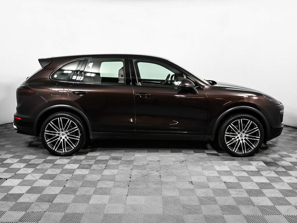 Porsche Cayenne 2016 года с пробегом. Фото: #3