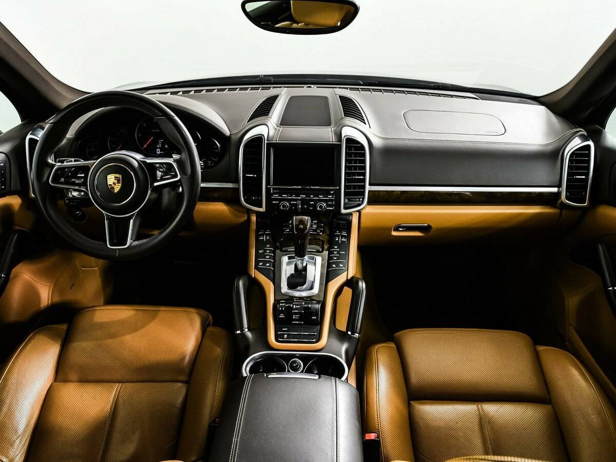 Porsche Cayenne 2016 года с пробегом. Фото: #10
