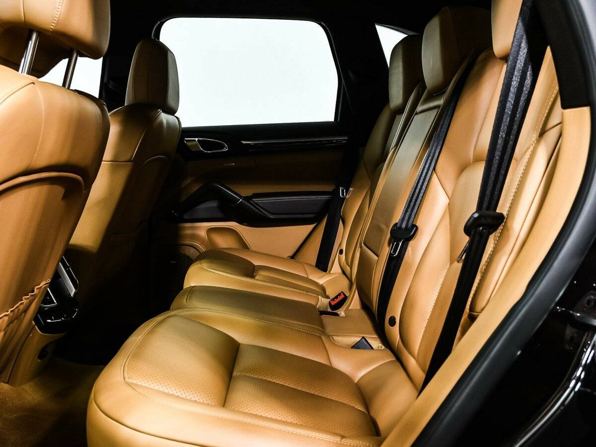 Porsche Cayenne 2016 года с пробегом. Фото: #11