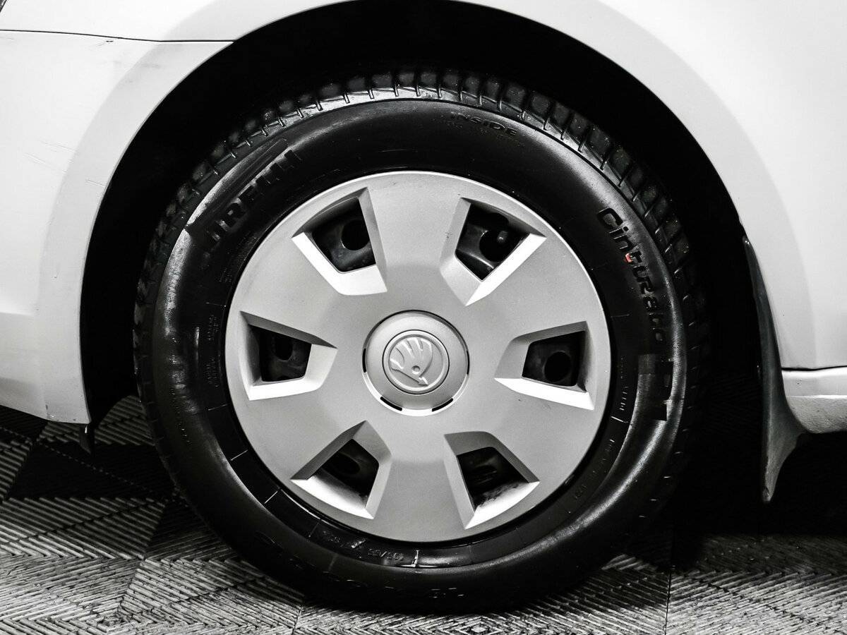 Б/У Шкода Октавия 2014 года. Фото: #13