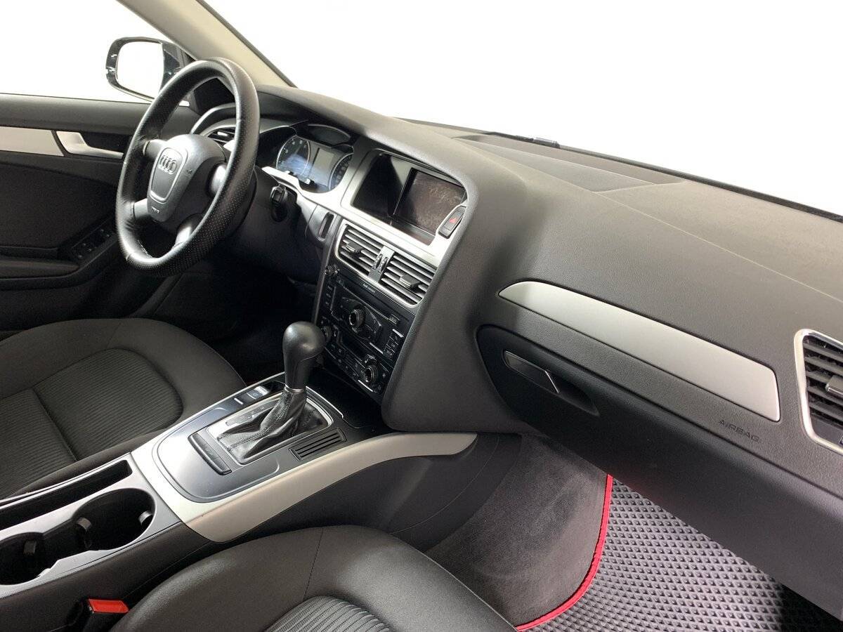 Audi A4 2010 года с пробегом. Фото: #12