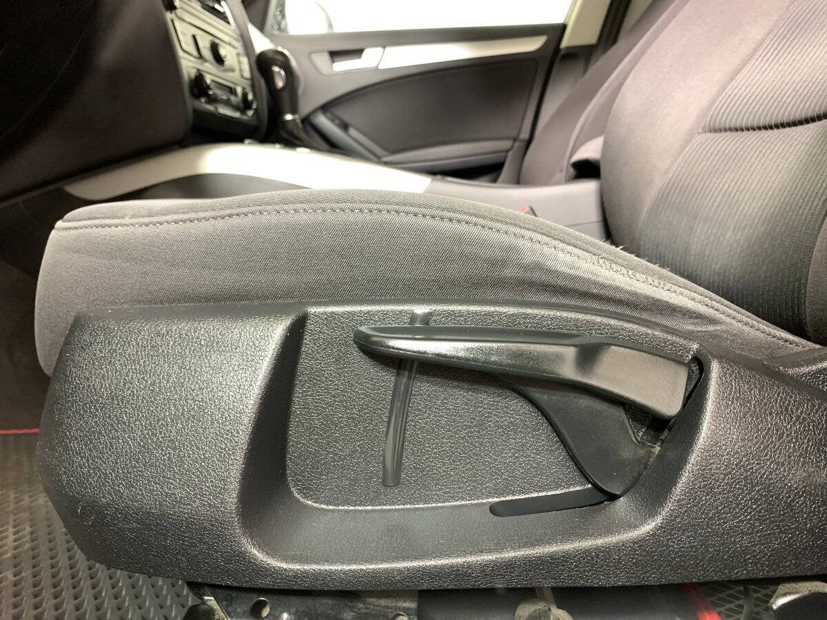 Audi A4 2010 года с пробегом. Фото: #15