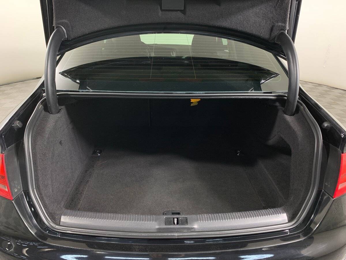 Audi A4 2010 года с пробегом. Фото: #18