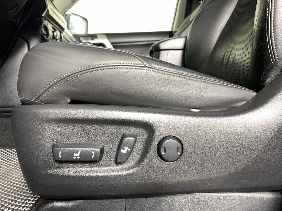 Toyota Land Cruiser Prado 2018 года с пробегом. Фото: #15