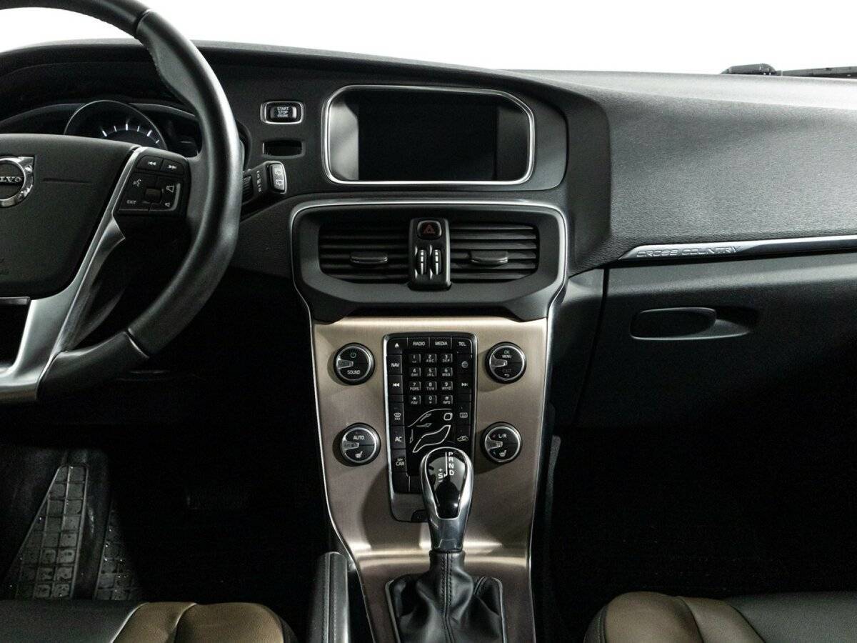 Volvo V40 Cross Country 2019 года с пробегом. Фото: #13