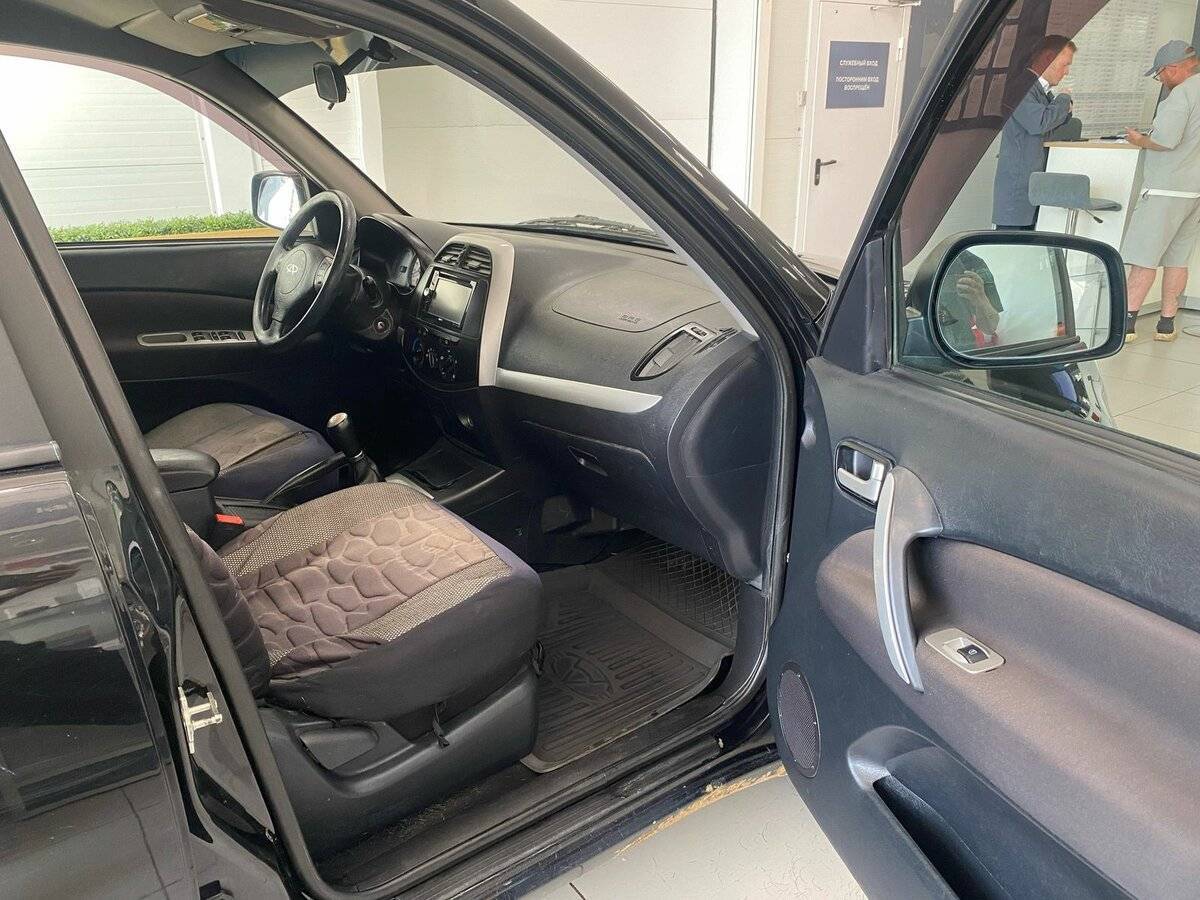 Chery Tiggo (T11) 2010 года с пробегом. Фото: #10