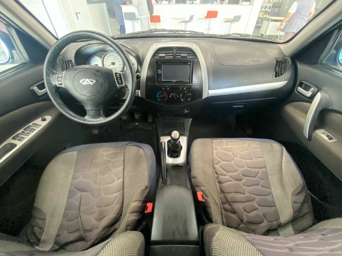 Chery Tiggo (T11) 2010 года с пробегом. Фото: #11