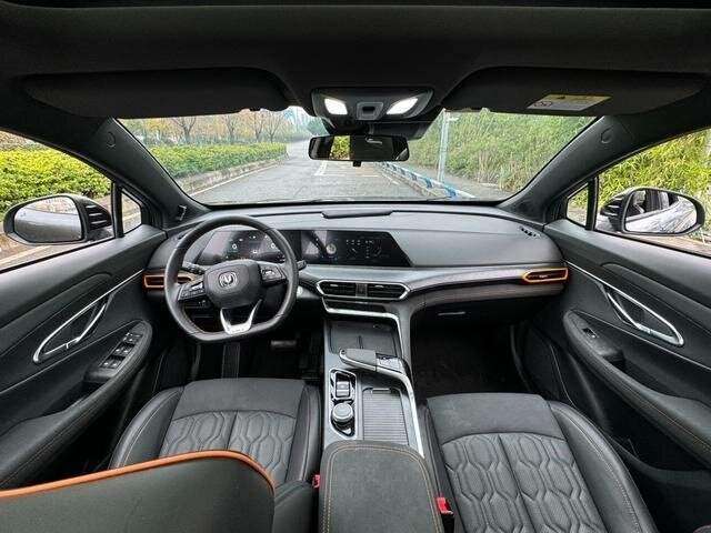 Changan UNI-T 2022 года с пробегом. Фото: #3