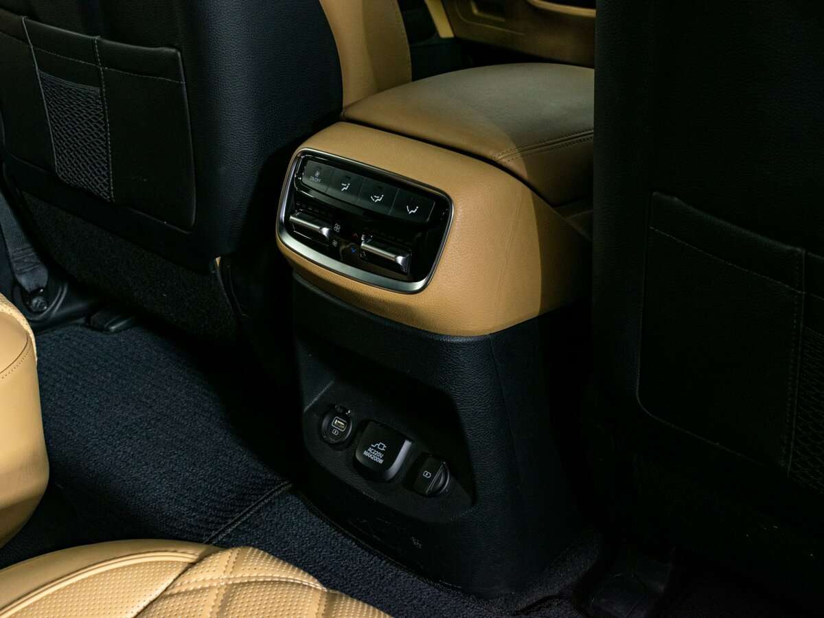 Kia Mohave 2020 года с пробегом. Фото: #14