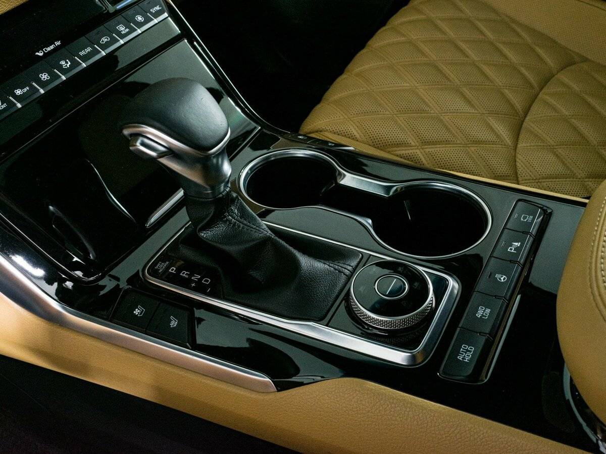 Kia Mohave 2020 года с пробегом. Фото: #19