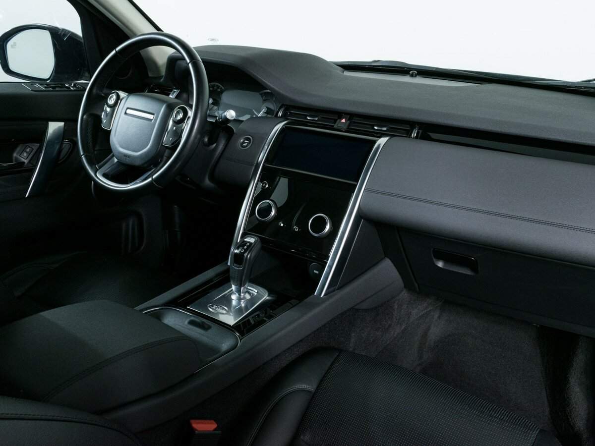 Land Rover Discovery Sport 2020 года с пробегом. Фото: #10