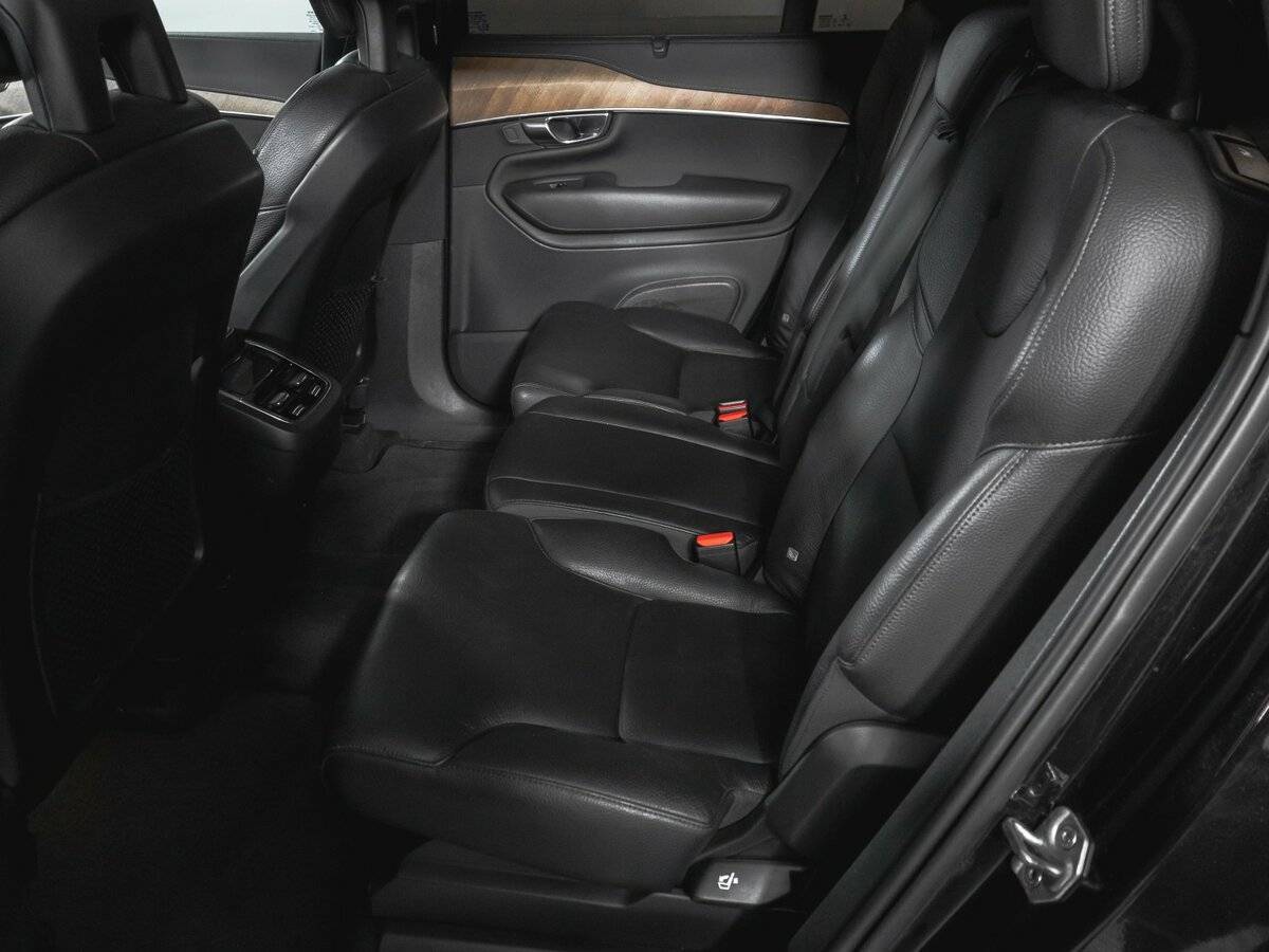 Volvo XC90 2020 года с пробегом. Фото: #9