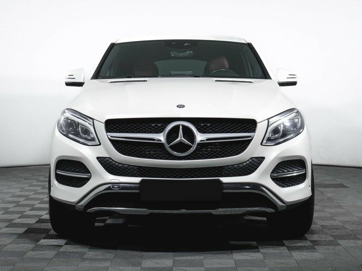 Mercedes-Benz GLE Coupe 2015 года с пробегом. Фото: #1