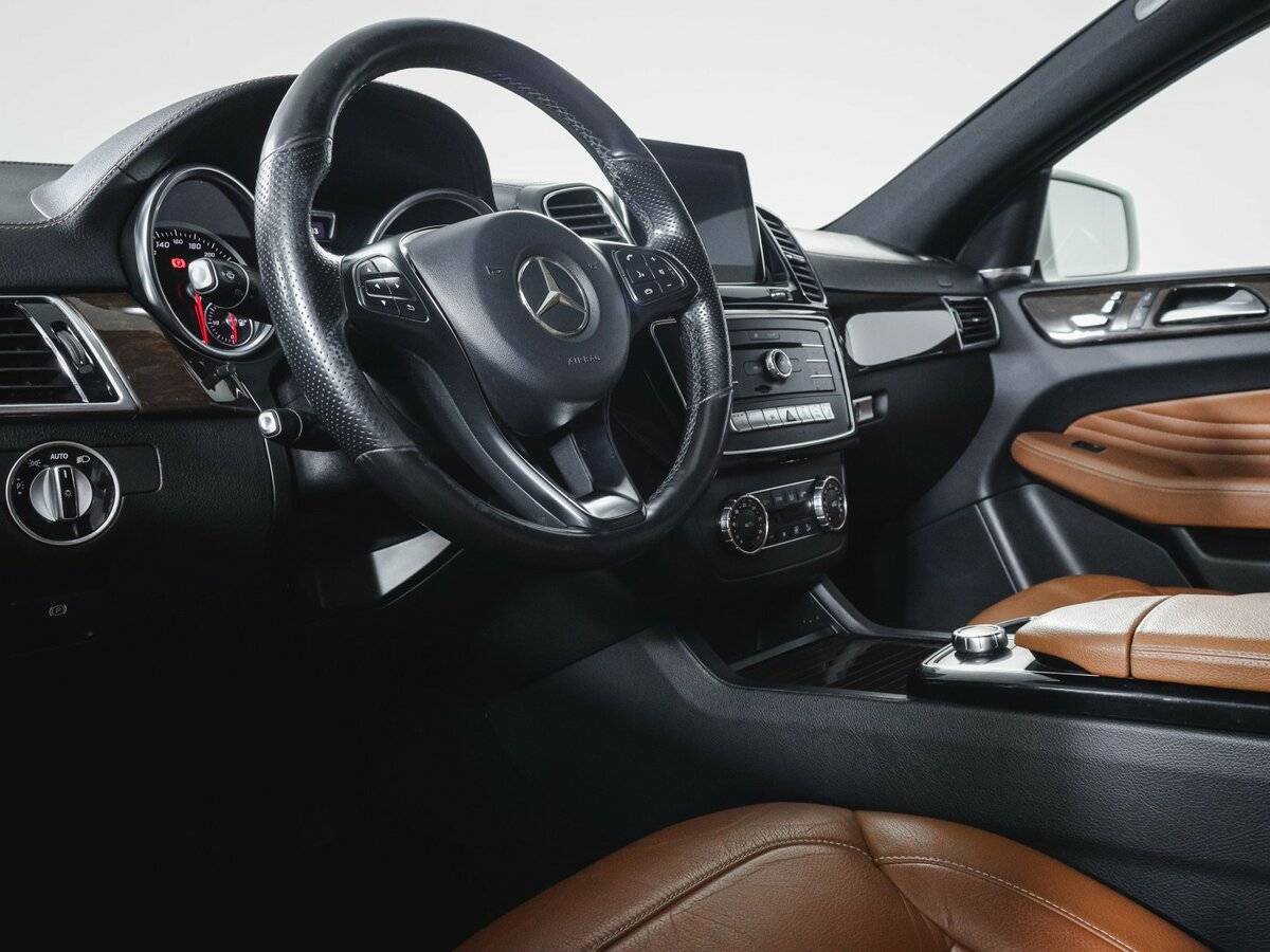 Mercedes-Benz GLE Coupe 2015 года с пробегом. Фото: #13