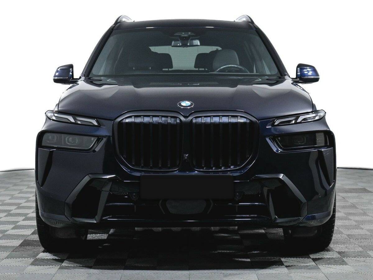 BMW X7 2023 года с пробегом. Фото: #1