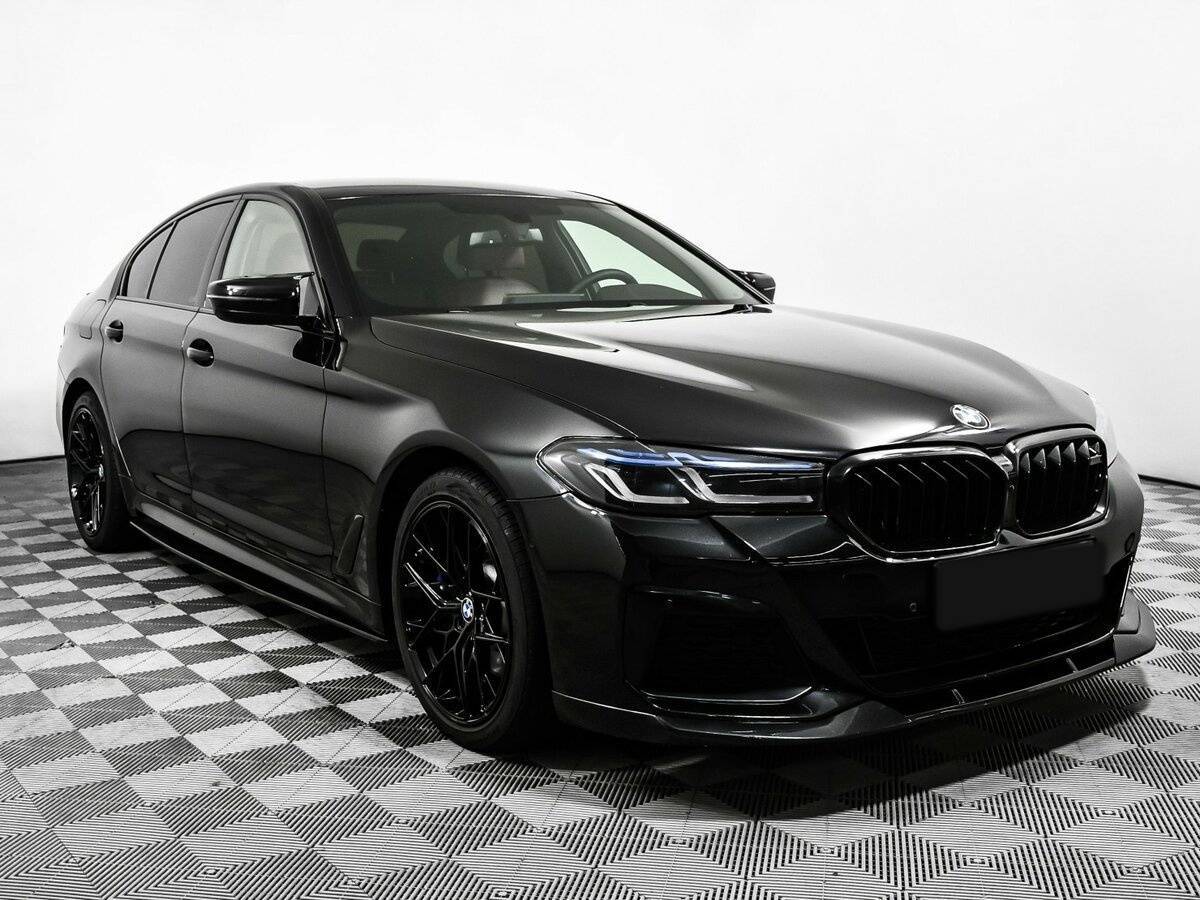 BMW 5 серии 2018 года с пробегом. Фото: #2