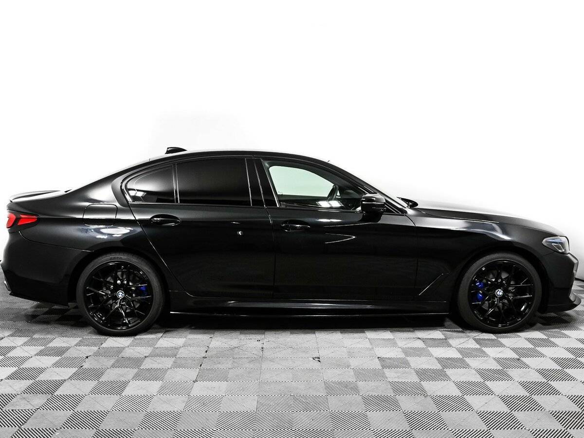 BMW 5 серии 2018 года с пробегом. Фото: #3