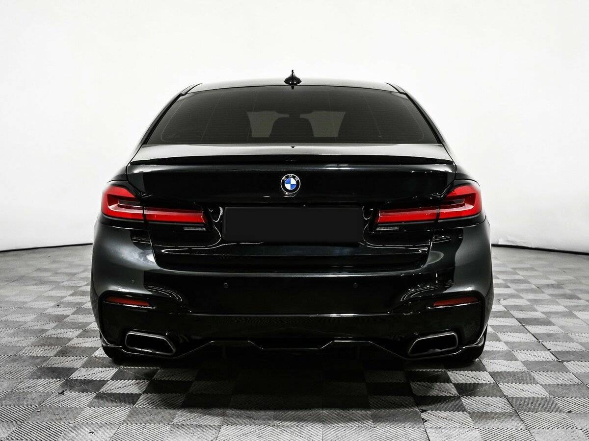 BMW 5 серии 2018 года с пробегом. Фото: #5