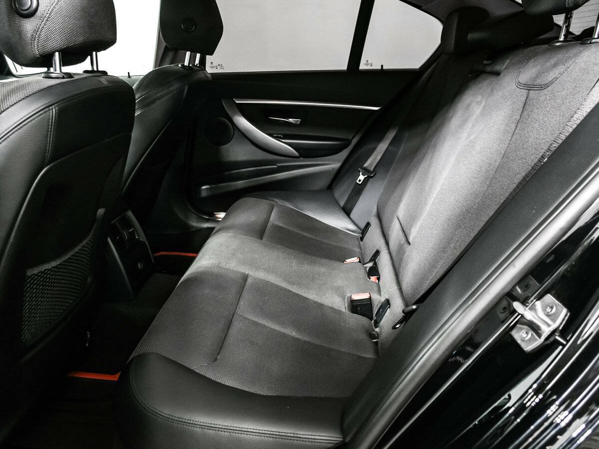 BMW 3 серии 2017 года с пробегом. Фото: #11