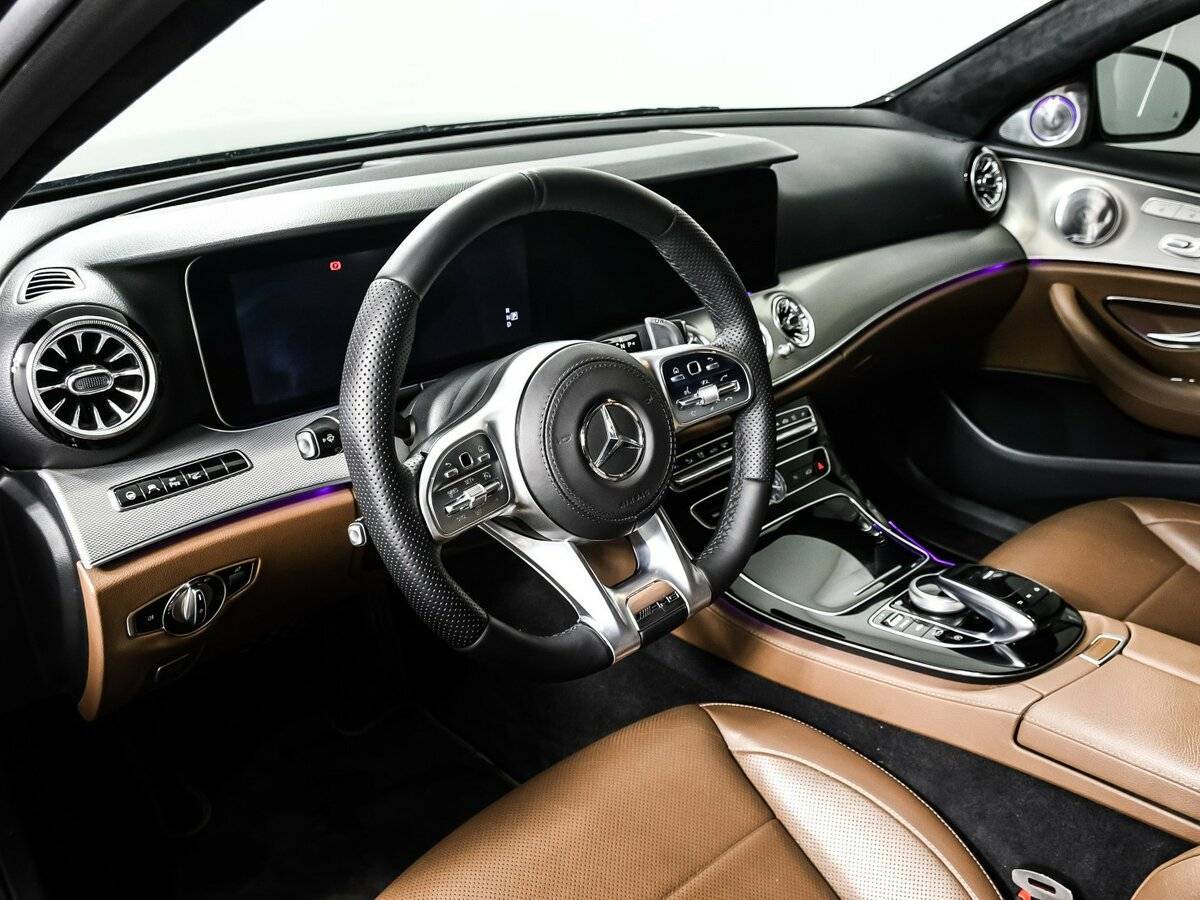 Mercedes-Benz E-Класс 2017 года с пробегом. Фото: #12