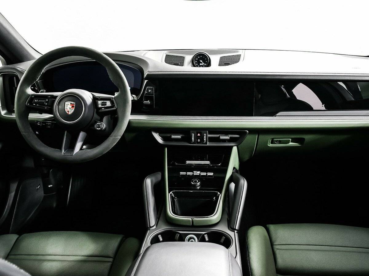 Porsche Cayenne 2024 года с пробегом. Фото: #10