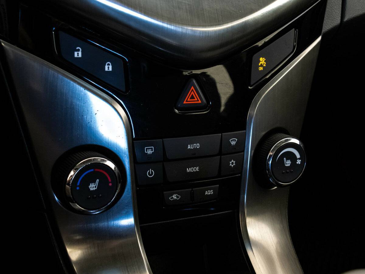 Б/У Шевроле Круз 2014 года. Фото: #16