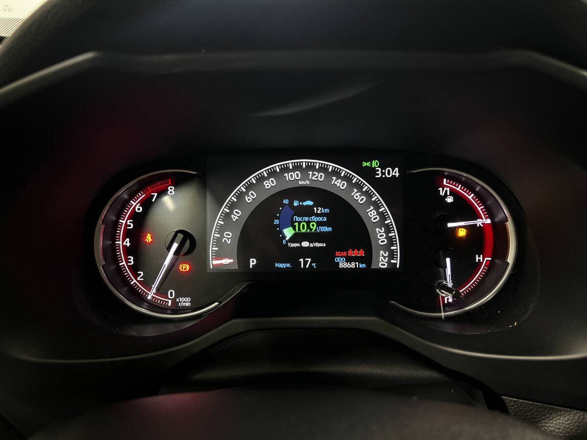 Toyota RAV4 2021 года с пробегом. Фото: #12