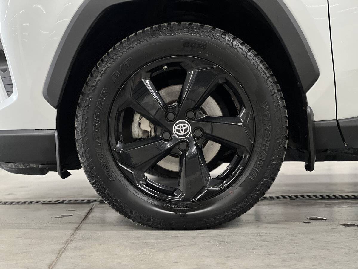 Toyota RAV4 2021 года с пробегом. Фото: #17