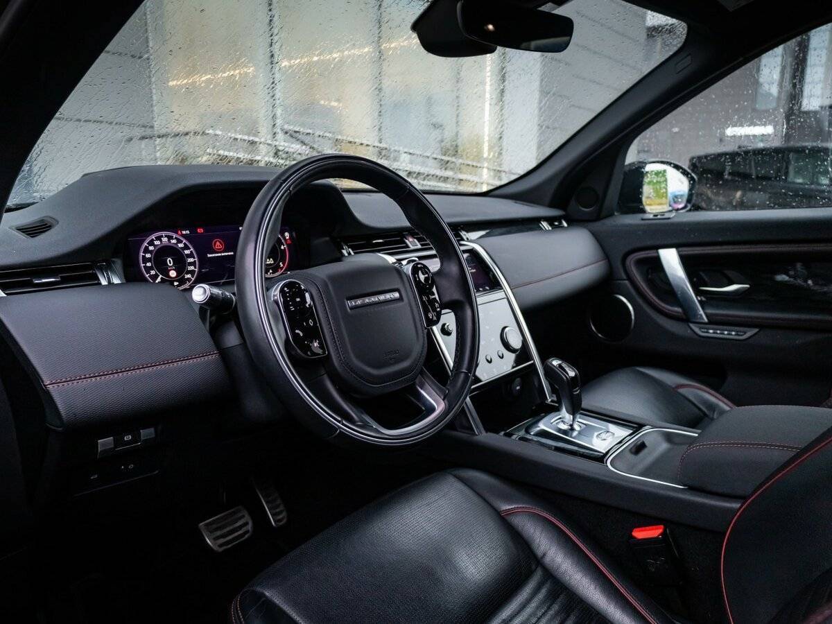 Land Rover Discovery Sport 2020 года с пробегом. Фото: #11