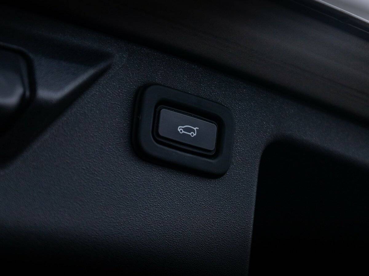 Land Rover Discovery Sport 2020 года с пробегом. Фото: #23