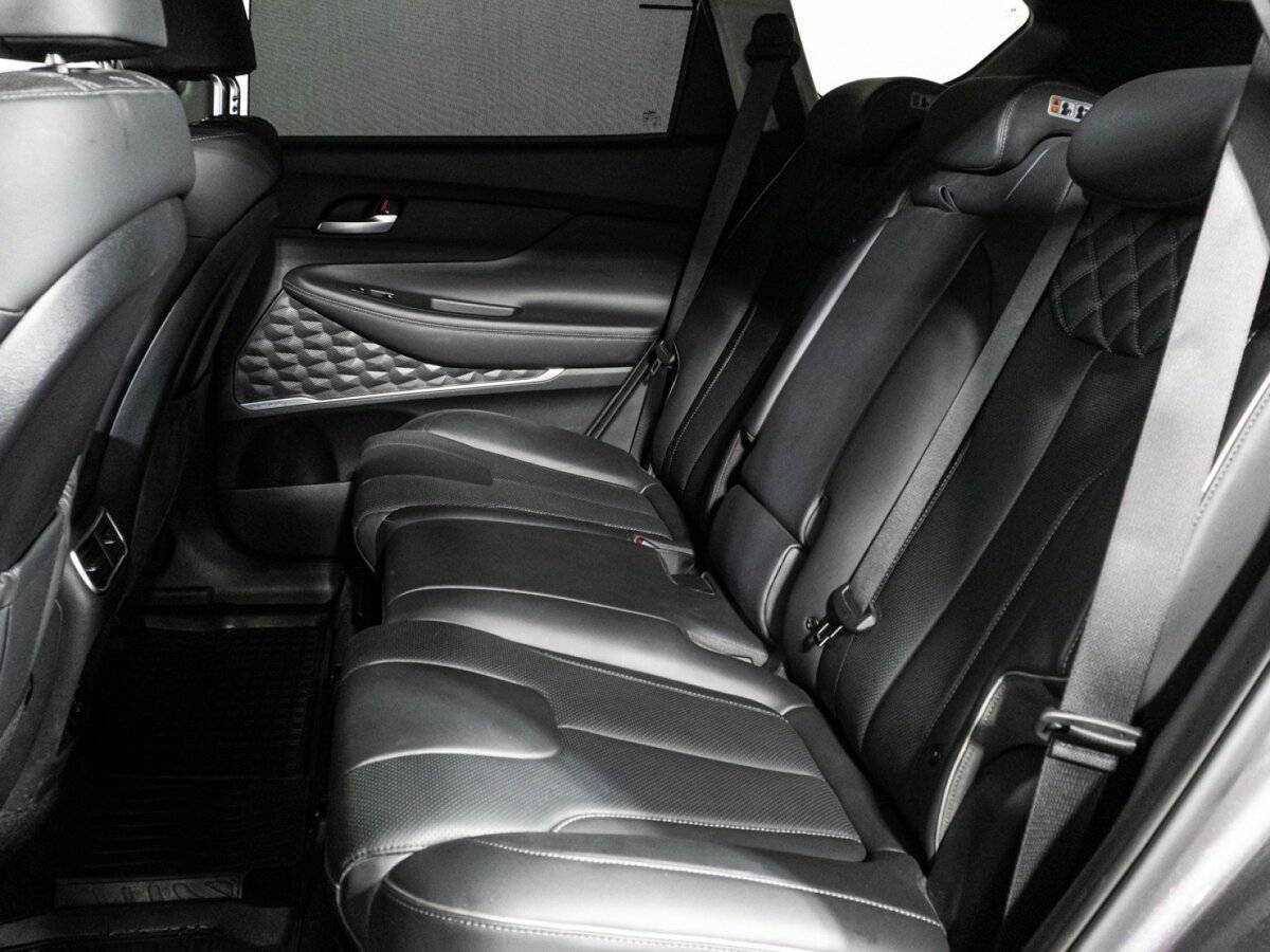 Hyundai Santa Fe 2021 года с пробегом. Фото: #9