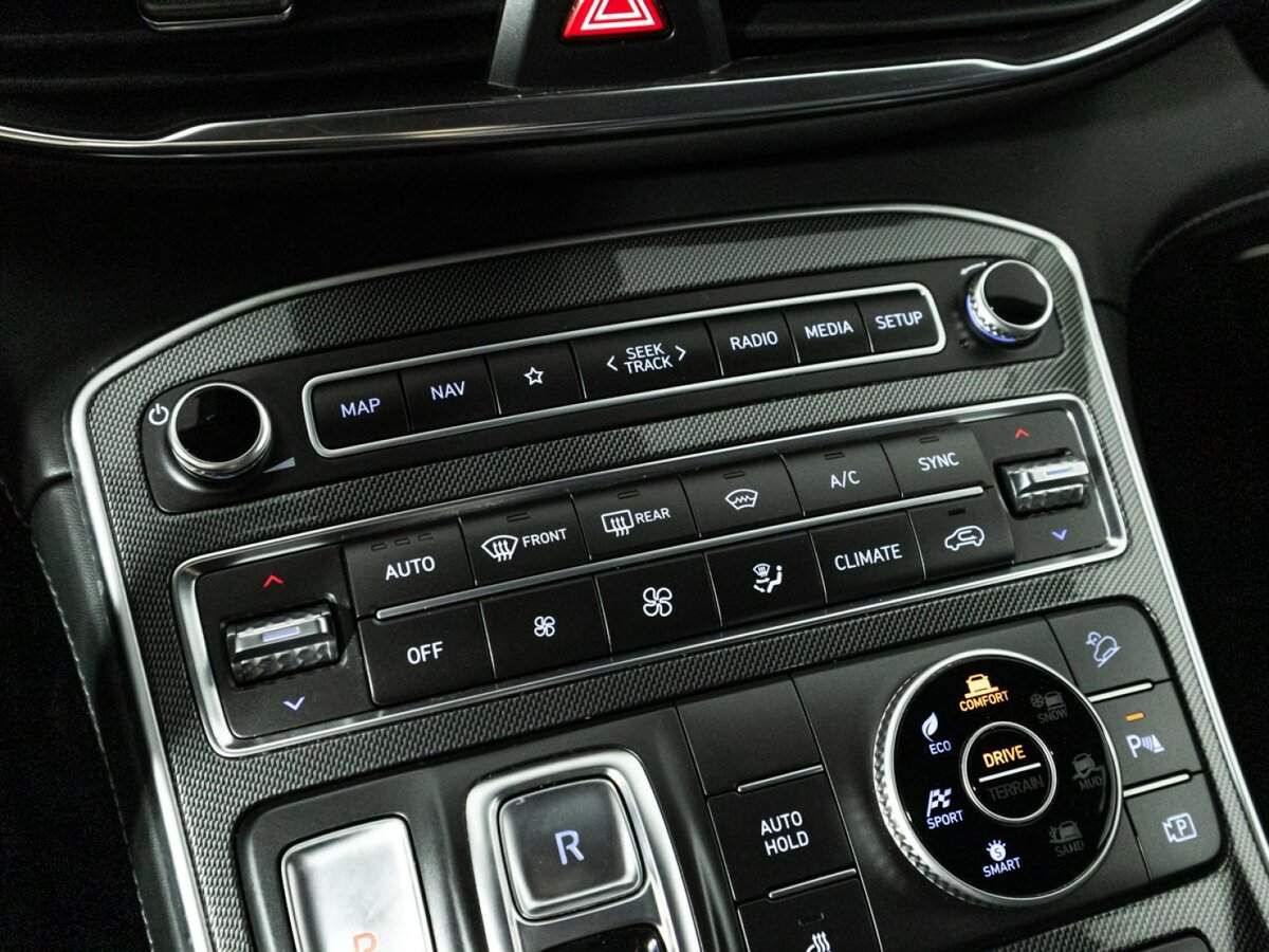 Hyundai Santa Fe 2021 года с пробегом. Фото: #22