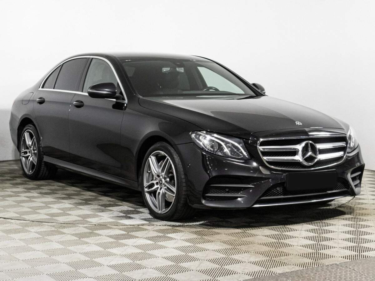 Mercedes-Benz E-Класс 2020 года с пробегом. Фото: #2