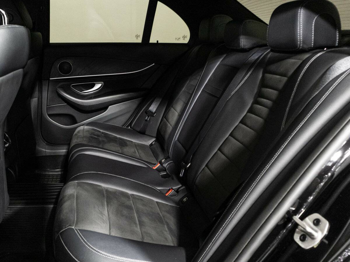 Mercedes-Benz E-Класс 2021 года с пробегом. Фото: #9