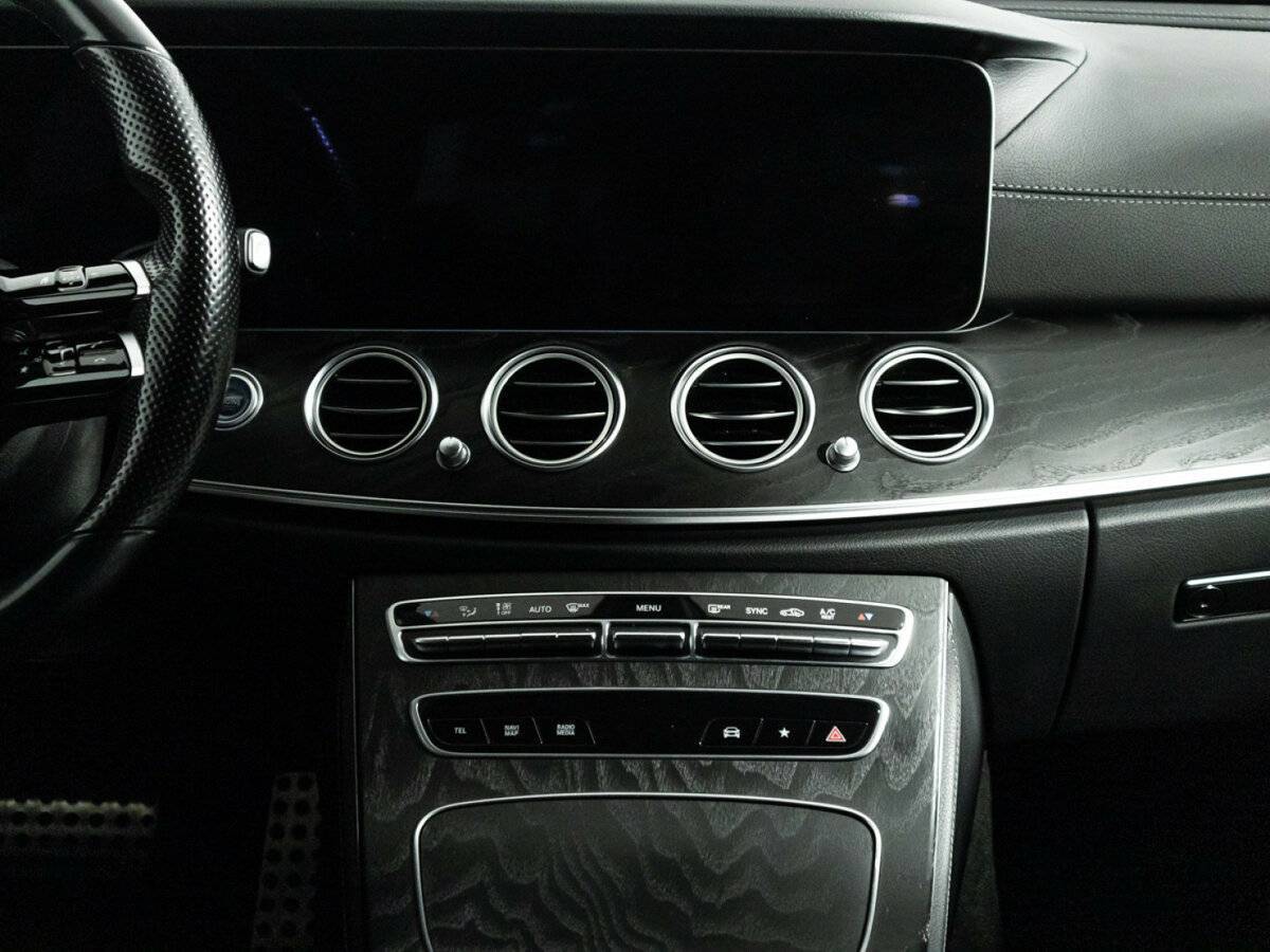 Mercedes-Benz E-Класс 2021 года с пробегом. Фото: #13